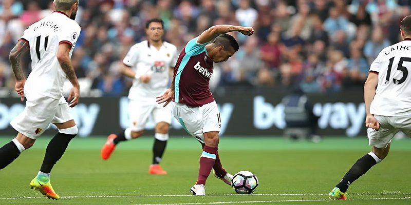 Rabona Là Gì? Tất Tần Tật Về Kĩ Thuật Chơi Bóng Rabona 1 giai-dap-thac-mac-rabona-la-gi-trong-bong-da